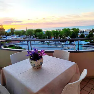 https://apt-vistamare-bluemar-living-the-sea-120mq.emilia-romagnahotels.net